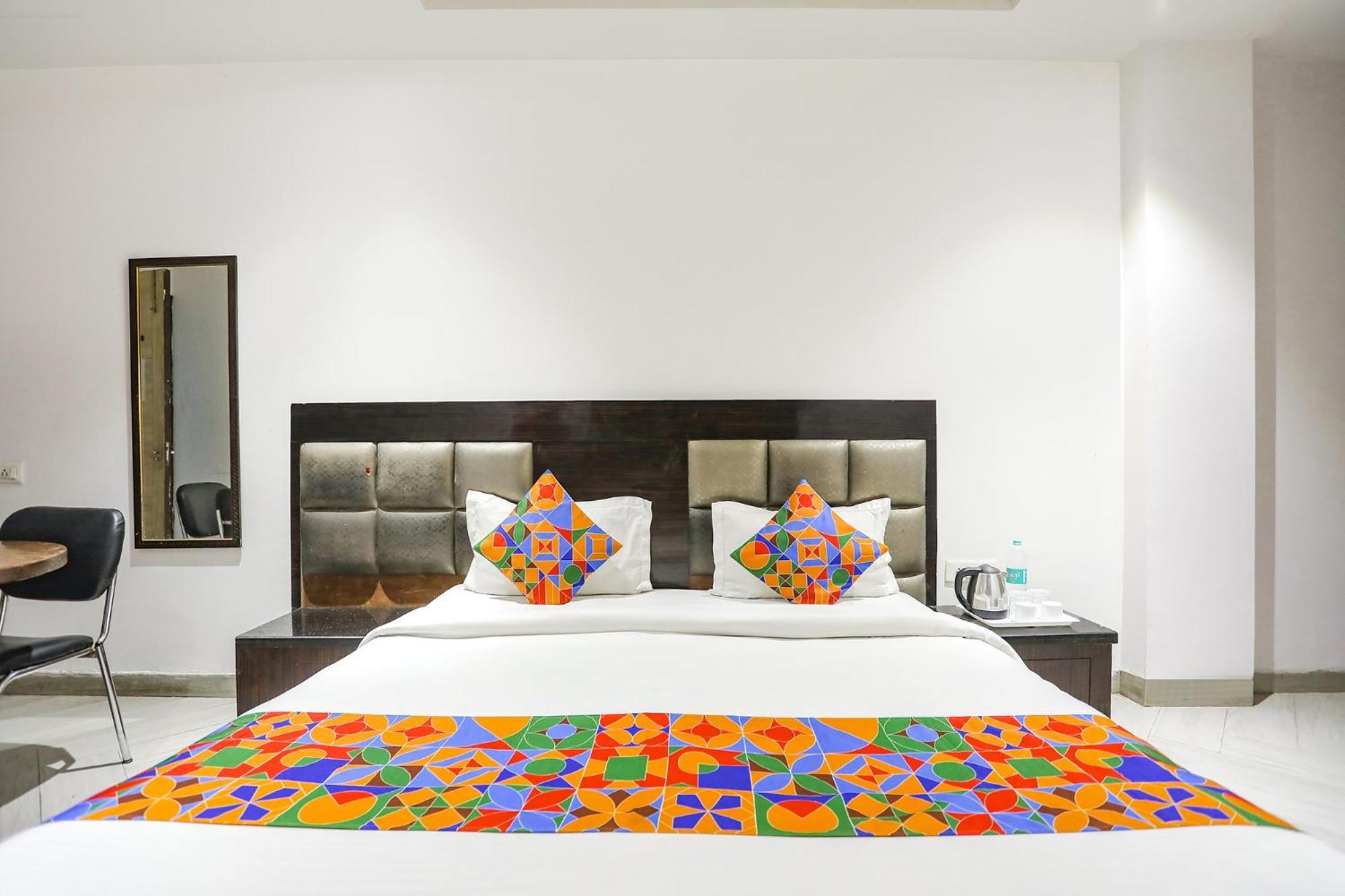 Fabexpress Lotus Palace Yeni Delhi Dış mekan fotoğraf