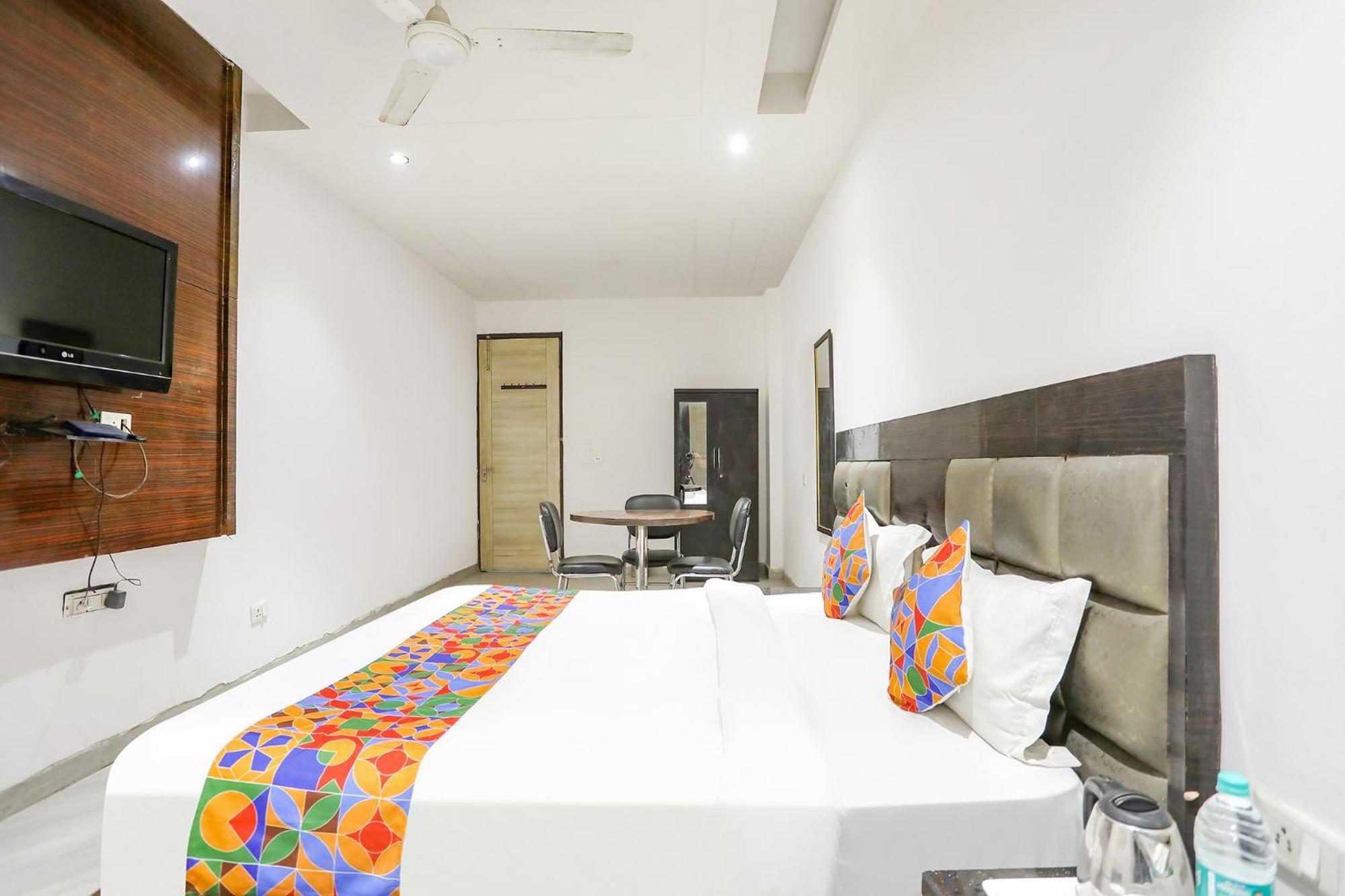Fabexpress Lotus Palace Yeni Delhi Dış mekan fotoğraf