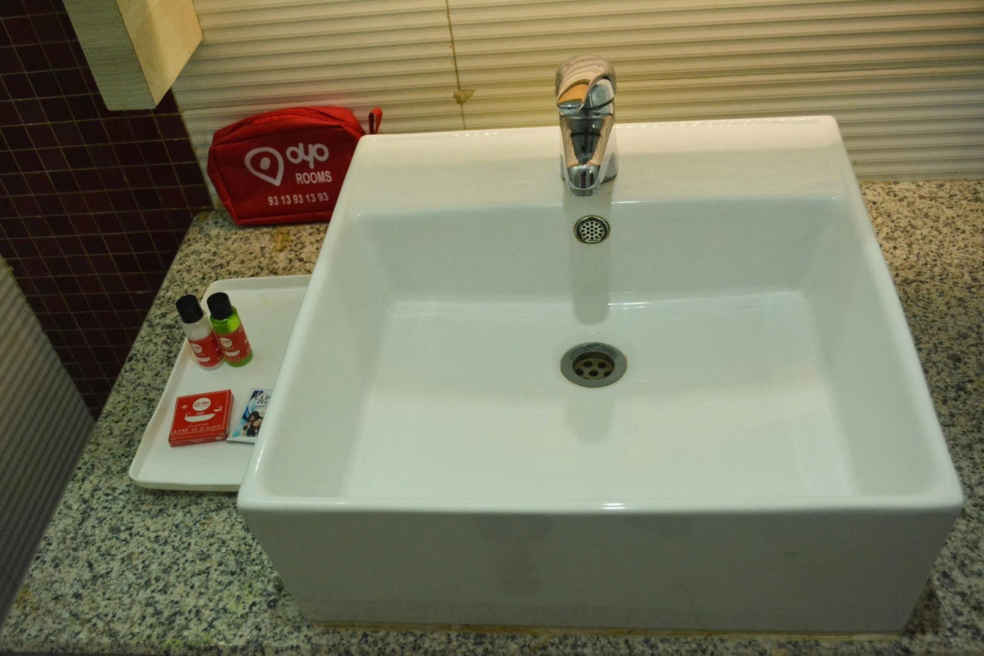 Fabexpress Lotus Palace Yeni Delhi Dış mekan fotoğraf