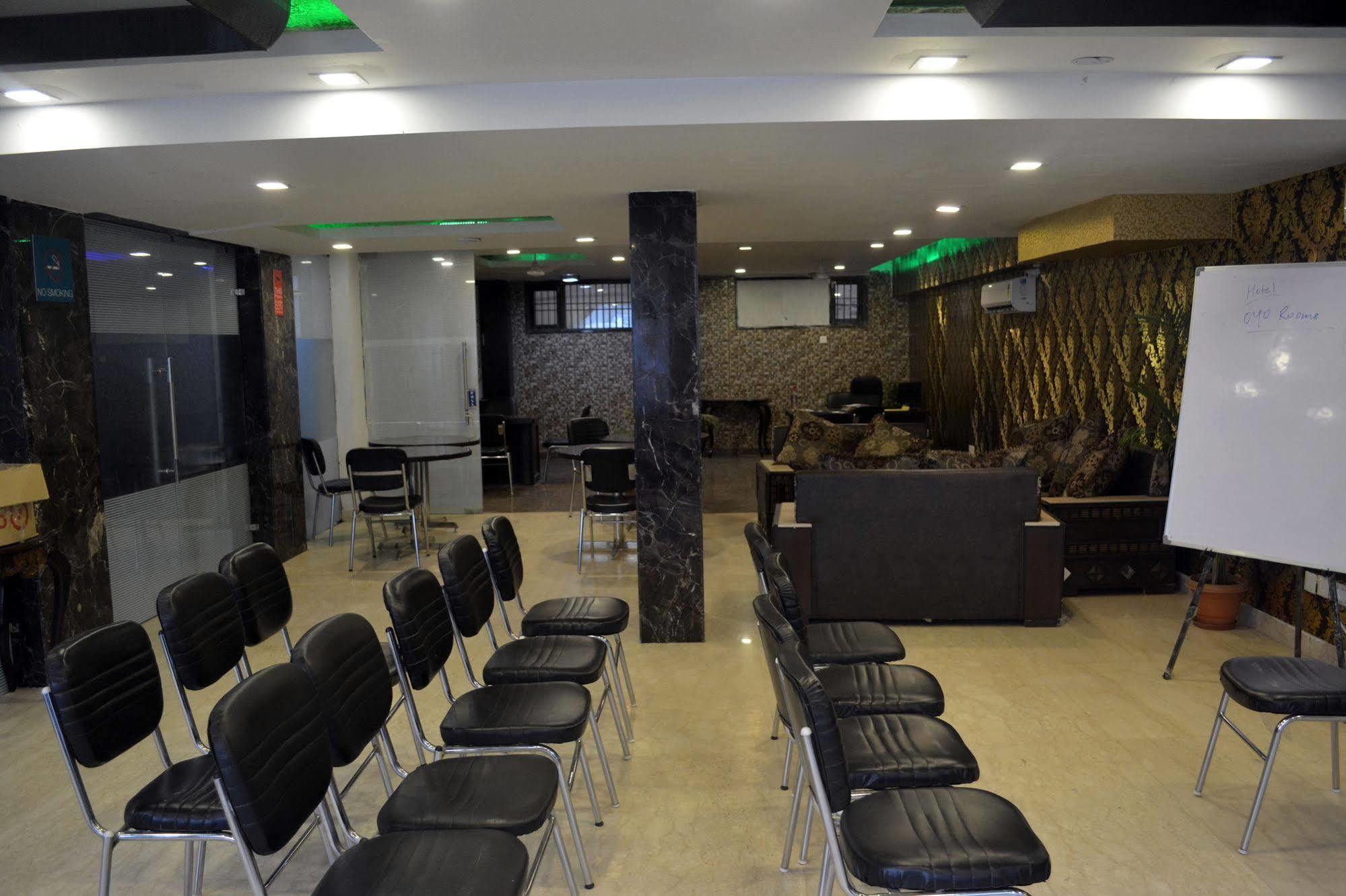 Fabexpress Lotus Palace Yeni Delhi Dış mekan fotoğraf